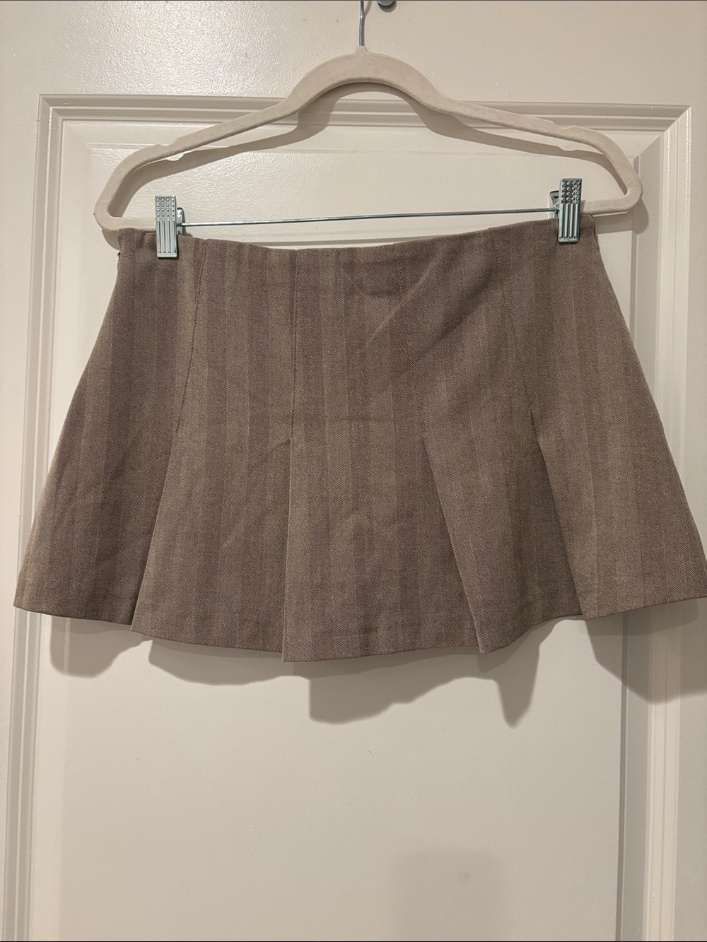 Abercrombie Brown Pleated A-Line Mini Skort - Picture 2 of 3